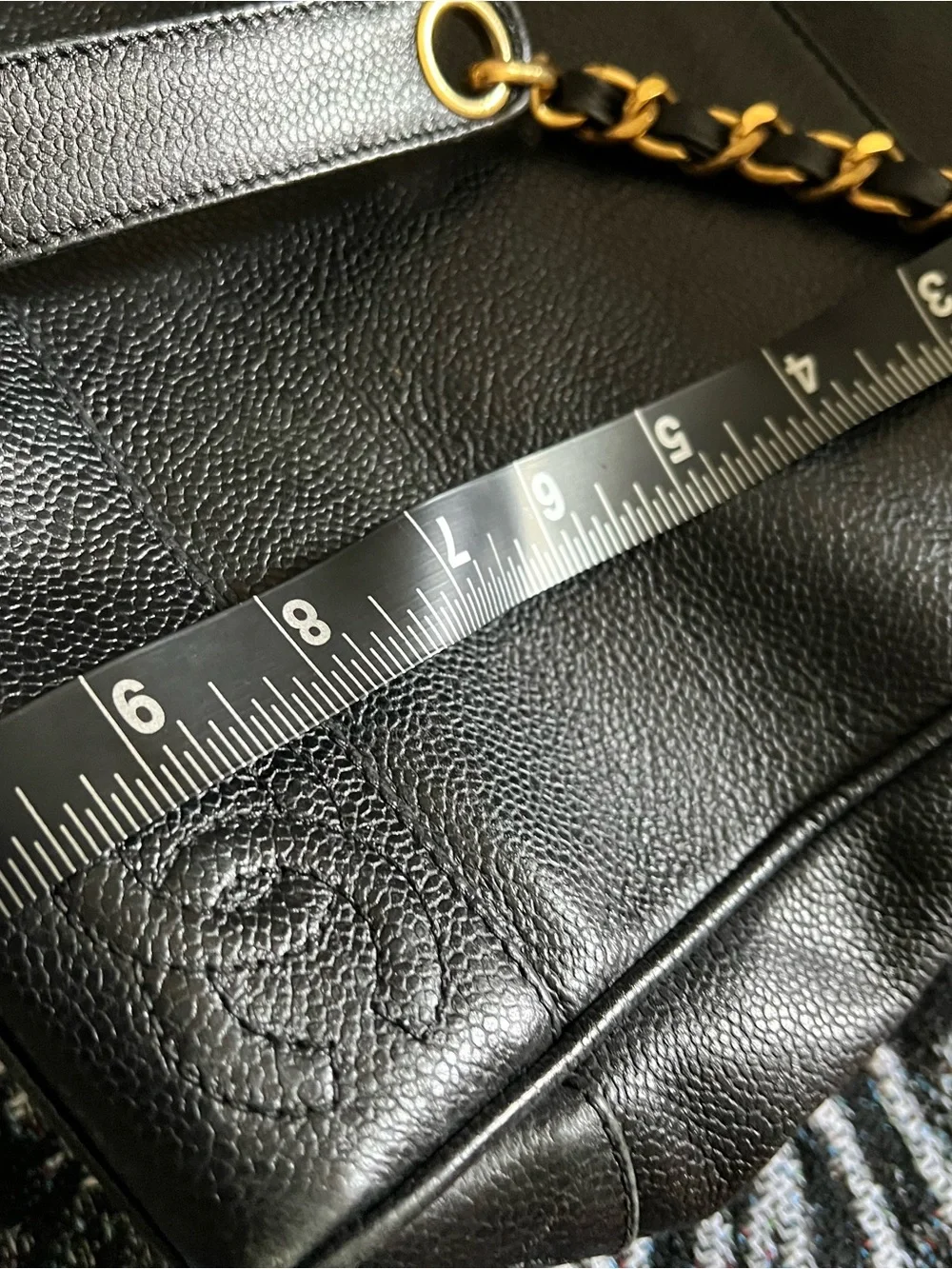 CHANEL classic shoulder